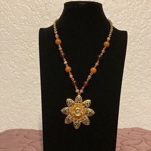 Robert Rose-Gold Tone Apricot beads Vintage Flower Metal Pendant Necklace 18”